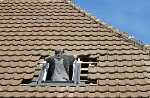 Pose de velux - La Bégude-de-Mazenc